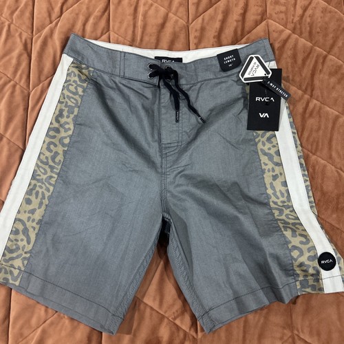 RVCA, Short Length 16”, DESC: Stray Trunk Style: AVBBS00113, Size:28