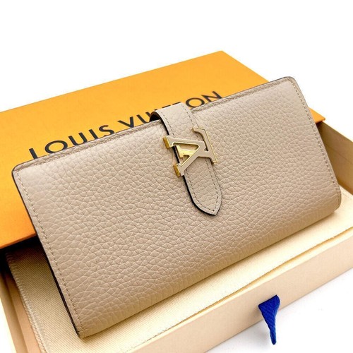 Louis Vuitton Trianon LV Vertical Wallet Gare