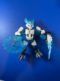 Protector Of Ice 70782 Complete Lego Bionicle Figure Complete One Broken Piece