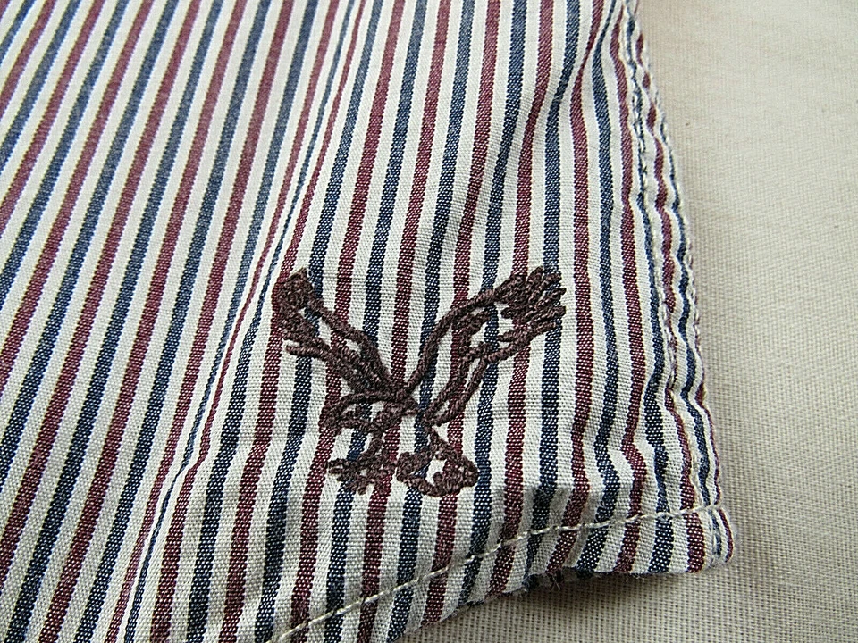 American Eagle Shirt Mens M [ 42in Chest 30L] Blue White Stripe Snaps Sleeveless - Image 4 of 4