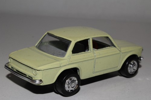 PLAYART DIECAST HONG KONG BMW 2002, CREAM / WHITE, EXCELLENT, ORIGINAL - Picture 3 of 6