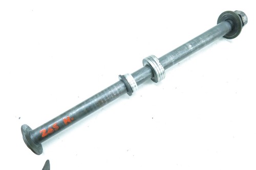 YAMAHA FZS 600 FAZER RJ02     Steckachse Achse hinten Hinterrad      265