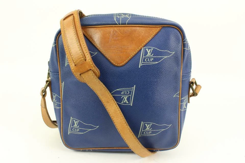 Louis Vuitton 1991 Blue LV Cup Sac San Diego Crossbody Bag 96lz425s