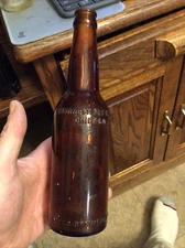 MONARCH BREWING CO CHICAGO ILLINOIS BEER BOTTLE UNITED BREWERIES CO IL ILL