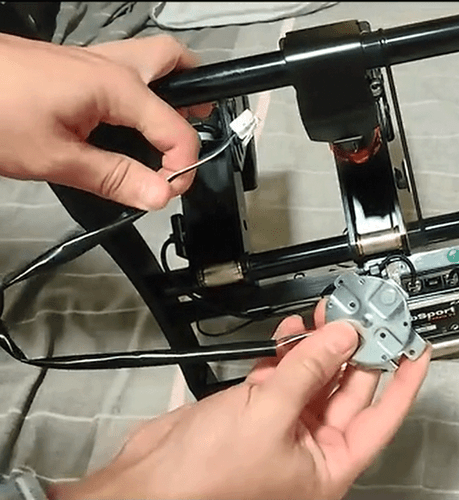Per pedali Fanatec V3 forza frenante parte cella di carico di ricambio non accurata - Foto 2 di 6