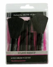 1pc Studio Basics Piece Brush 'N Go Set