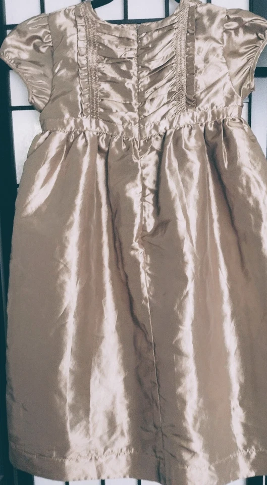Vestido de Navidad formal dorado talla 6x DKNY para niñas. Foto 3 de 4