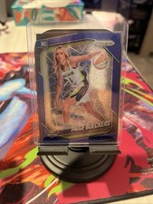 2025 Panini Prizm WNBA -  Variation Paige Bueckers #147 Blue Velocity Prizm (RC)