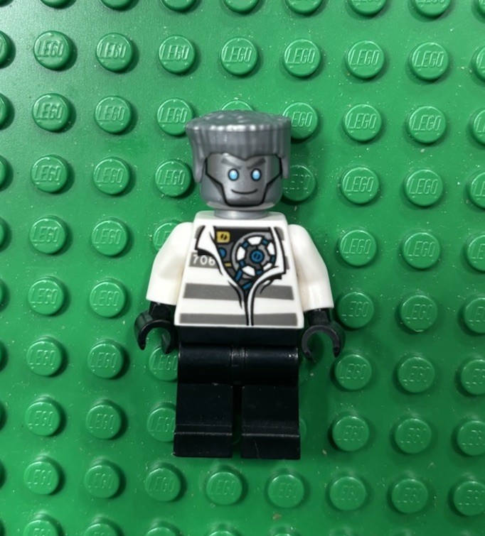 LEGO® Ninjago Zane Prison Outfit Minifigure Ninja Nindroid