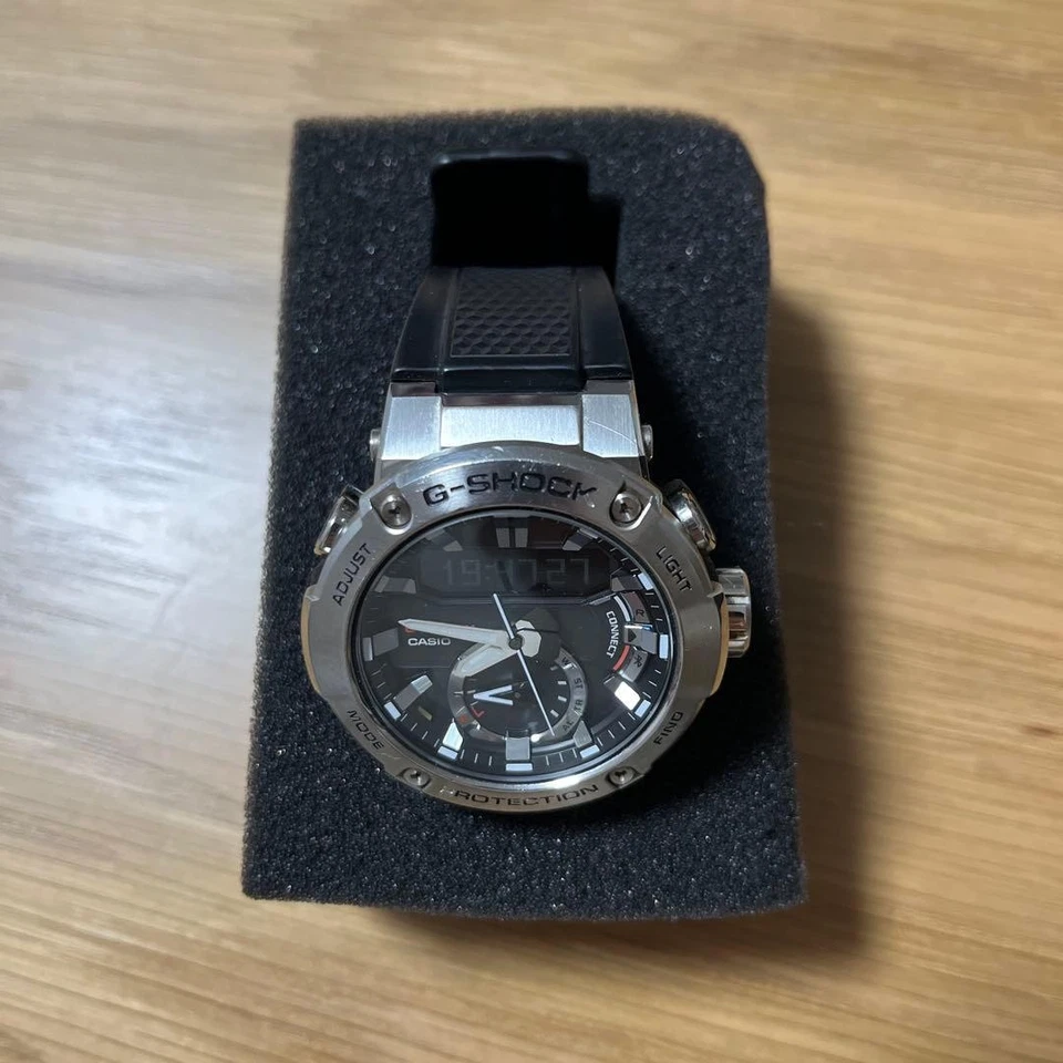 Casio G-Shock GST-B200-1AJF Tough Solar Bluetooth Carbon Core Guard Watch - Image 4 of 4