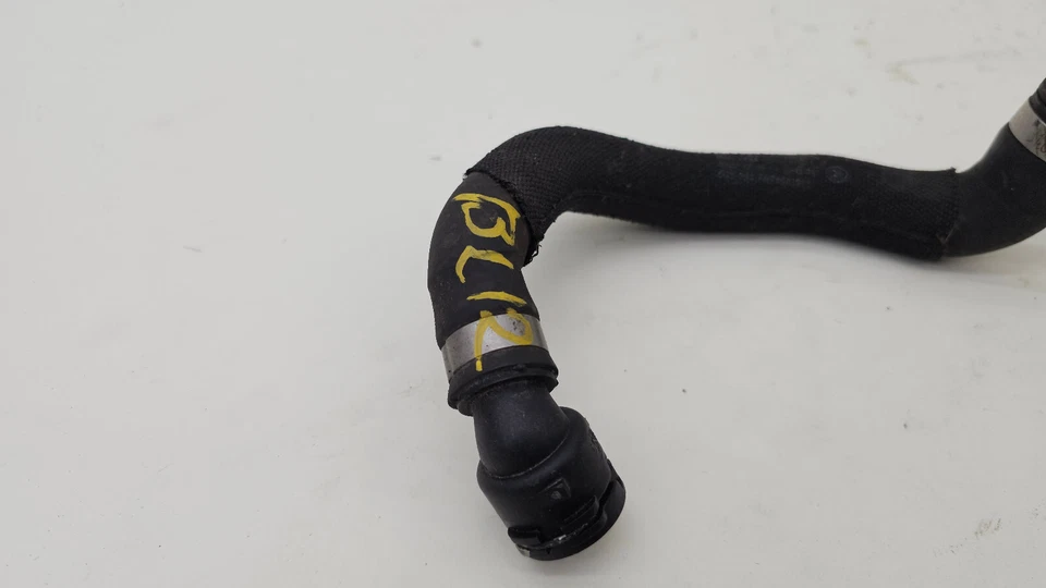 Tubo de manguera de radiador refrigerante motor Mercedes-Benz CLS550 W218 2012-2018 FABRICANTE DE EQUIPOS ORIGINALES Foto 2 de 4