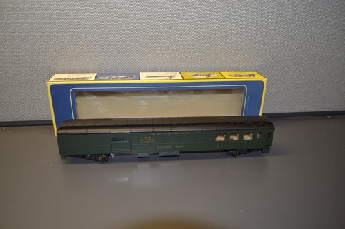 AHM Rivarossi 1920 Baltimore & Ohio Combine Car #6353-32 HO Scale Made in Italy | Zustand: Used