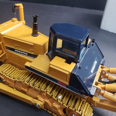 KOMATSU D475A BULLDOZER BY SHINSEI 1/50 NZG CONRAD in box T22 | eBay
