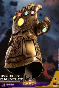 infinity gauntlet hot toys