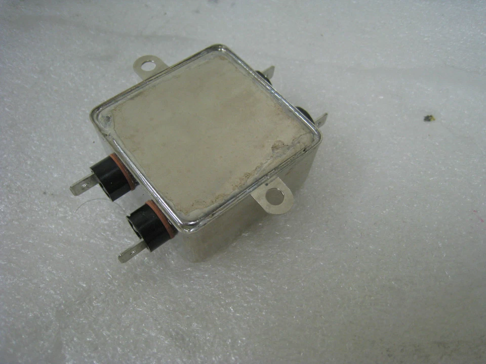 CORCOM 10VK1 RFI Filter; Filter Type: Standard; Current Rating: 10A, 10/250V - Image 4 of 4