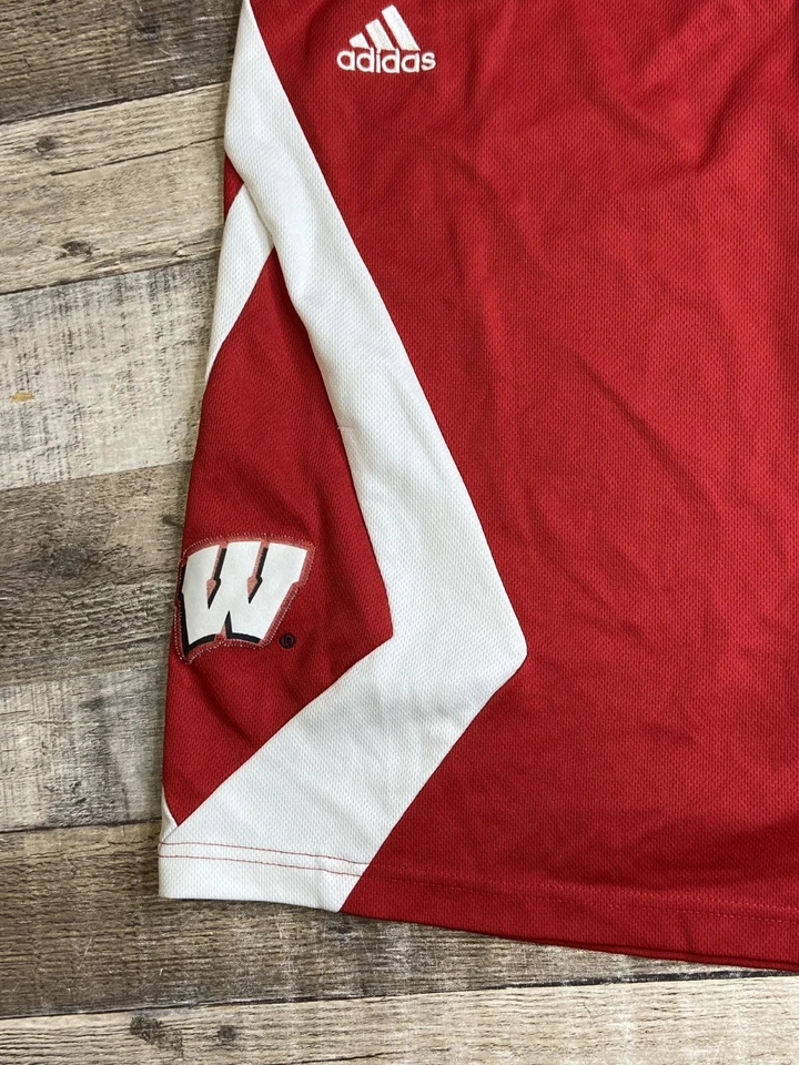 Adidas Wisconsin Badgers Shorts Mens 2XL Red Basketball Gym - Image 3 of 4
