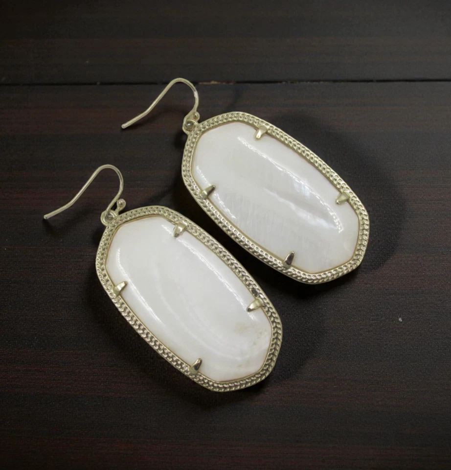 Kendra Scott Danielle Rhodium Plated Statement Earrings Mother of Pearl - Image 2 of 4