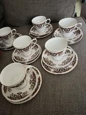 6 Bone China Colclough Royale Design Tea Cups, Saucers and side plates