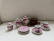 American Girl Doll - Felicity s Retired Ceramic Tea Set