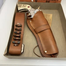 1959 Nichols Mustang 500 Cap Gun W/ Holster Belt And Original Box