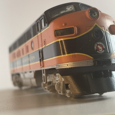 #ad HO Scale Great Northern Diesel Locomotive – Empire Builder Colors $229.99