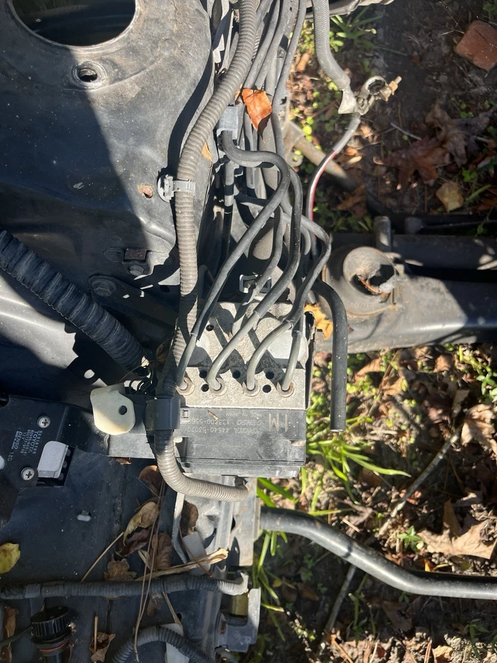 2001-05 LEXUS IS300 ABS 防锁制动泵模块 02 03 04 原始设备制造商 — 第 2/3 张图片