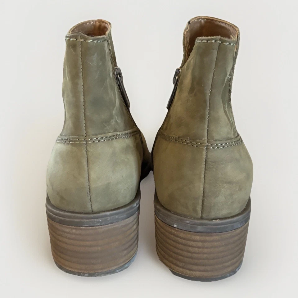 Botas de tornozelo Earth Oslo verde oliva couro nobuck acolchoado conforto 9 excelente estado usado - Imagem 3 de 4