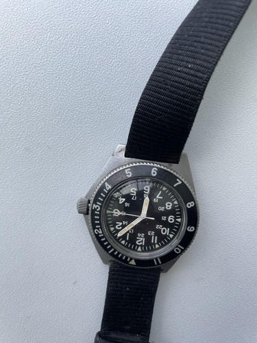Vintage 1979 Benrus Type II Class A U.S. Military Divers Watch - (MIL-W-50717) - Picture 5 of 9