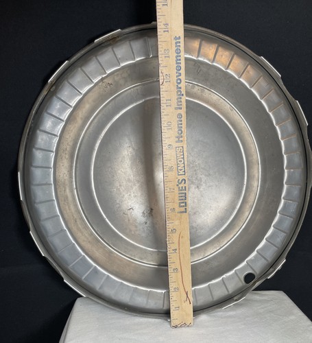 1956 Plymouth Savoy/Belvedere 15 inch Hubcap - Picture 7 of 13