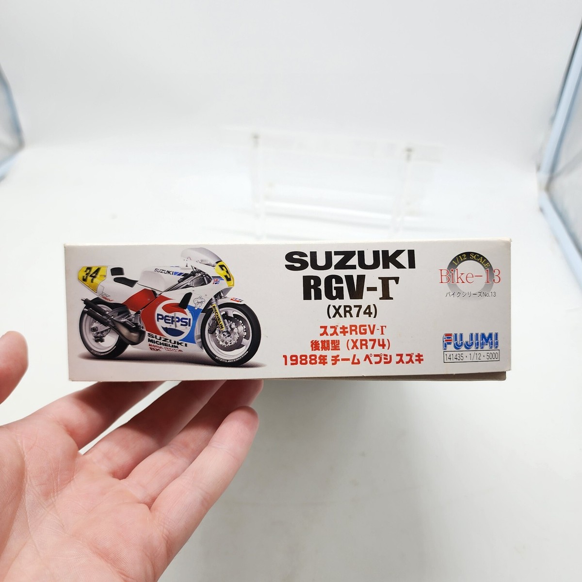 Fujimi 1/12 Scale Model Kit Team Pepsi Suzuki RGV-500 Gamma XR74