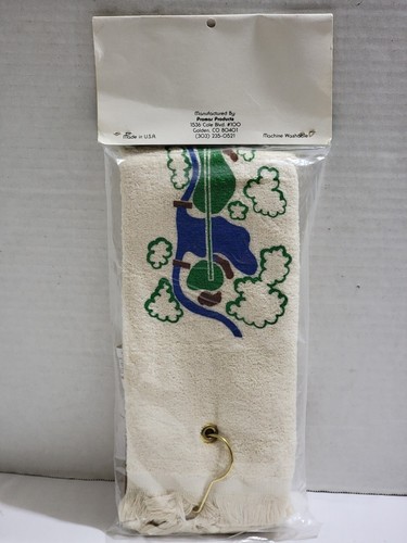 NEW VINTAGE CANNON MUDDY BUDDY GOLF TOWEL W/COURSE GRAPHICS & ATTACHED BRUSH USA - Picture 2 of 6