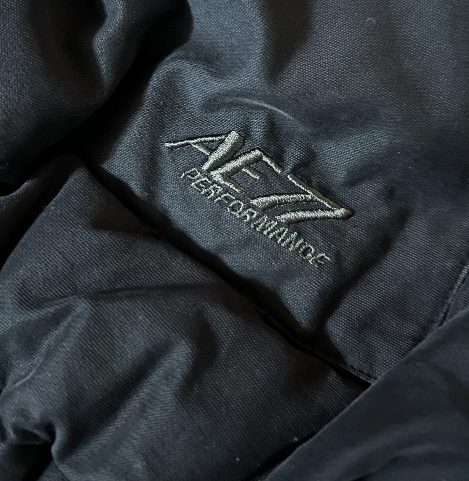 Chaqueta acolchada de plumas de rendimiento vintage Y2K American Eagle AE77 negra XL Foto 4 de 4