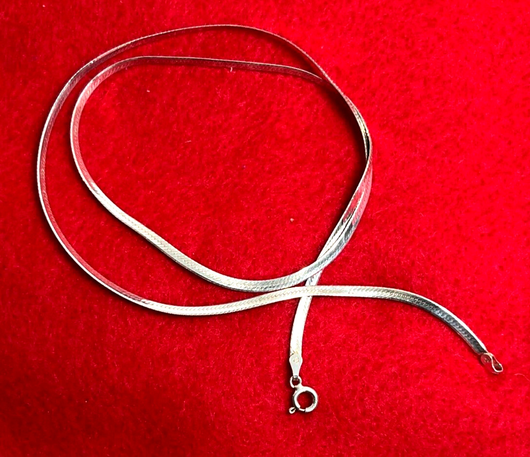 Vintage IBB 925 solid Sterling Silver FLAT HERRIN… - image 1