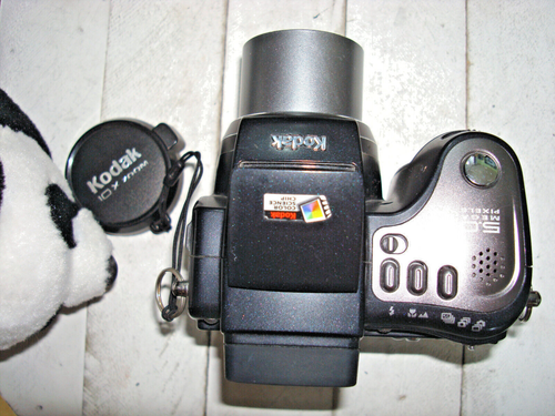 Kodak EasyShare DX7590 Black 5.0MP Digital Camera w/ 10x Zoom - Picture 11 of 12