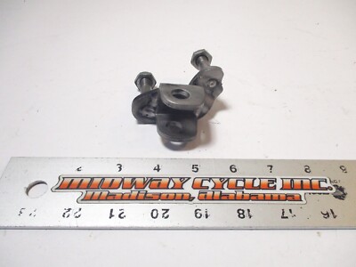 KAWASAKI ZX750 FRONT RIGHT FOOTREST PEG HOLDER BRACKET 34003-1163