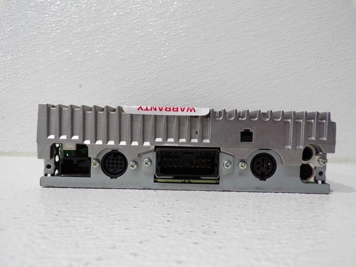 2004-2006 Mitsubishi Lancer Montero AM FM CD Radio Receiver Player