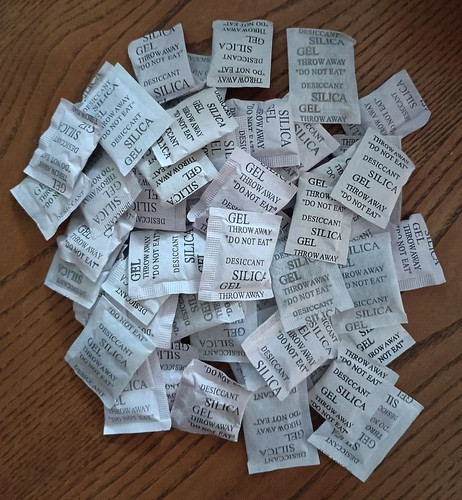 60 Packets 5g Grams Silica Gel Desiccant Pack Moisture Absorber Reusable