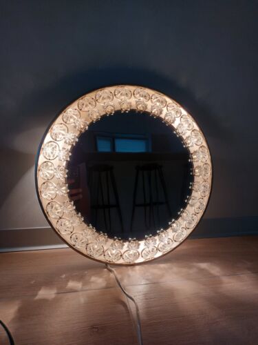 Vintage Mid-Century Illuminated Round Crystal Mirror with Backlighting Decor - Picture 3 of 8