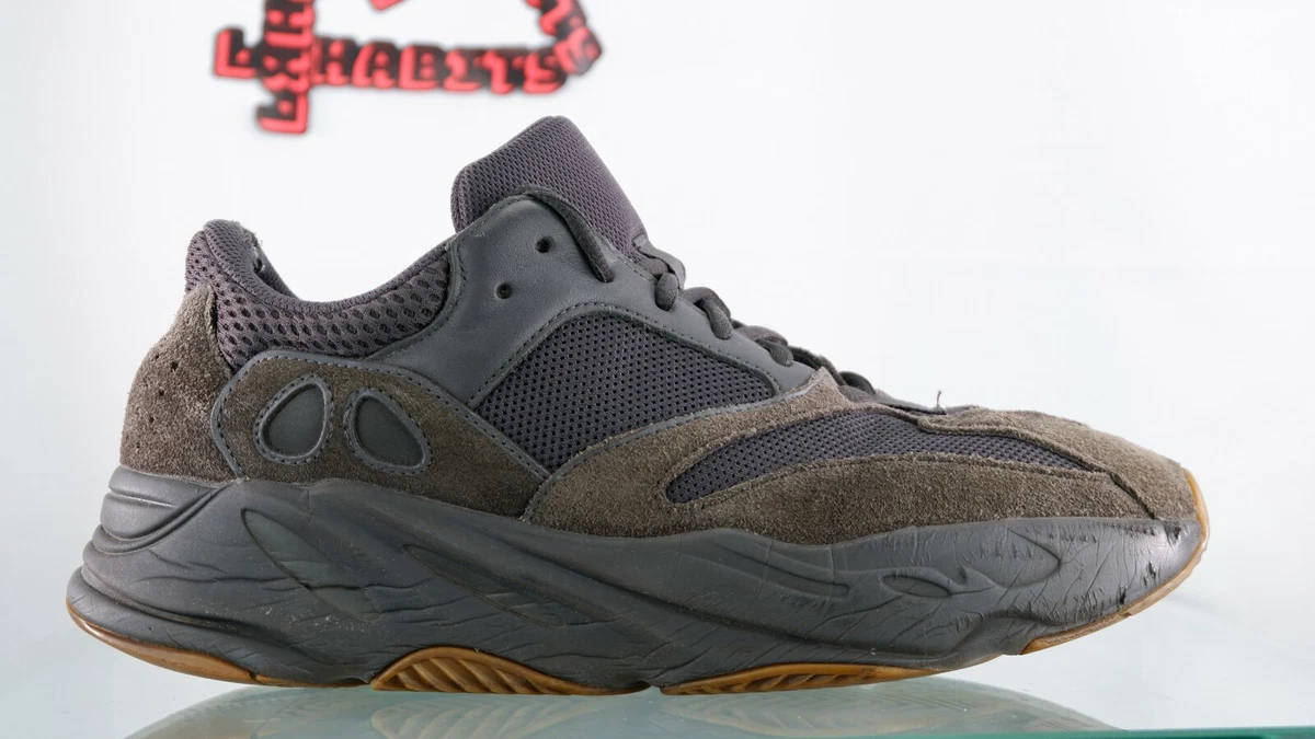 Adidas Yeezy Boost 700 Utility Black FV5304 Size 11 Brown Gray