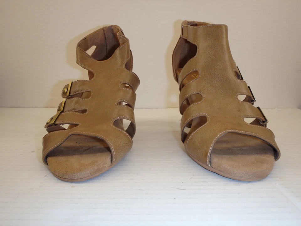 Cloudwalkers Womens Sandles Size 10W High Heels Strappy Zip Open Toe - Image 2 of 4