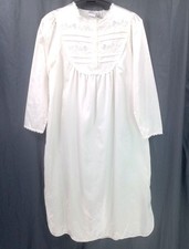 Vintage Delicates Womens Brushed Back Nightgown Size S Pleated Silky Embroidered