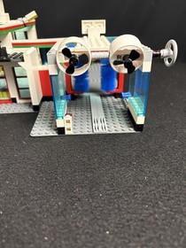 Lego 7993 Service Station City Town Gas Station Gas Station from 2007