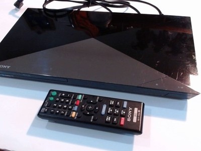 SONY Blu-Ray Disc DVD Player BDP-S6200 with Remote, No HDMI Cord or Manual