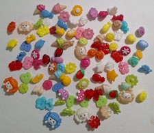 Large lot Novelty Craft Plastic Buttons 105 Flowers, Bears, Stars, Faces Sewing