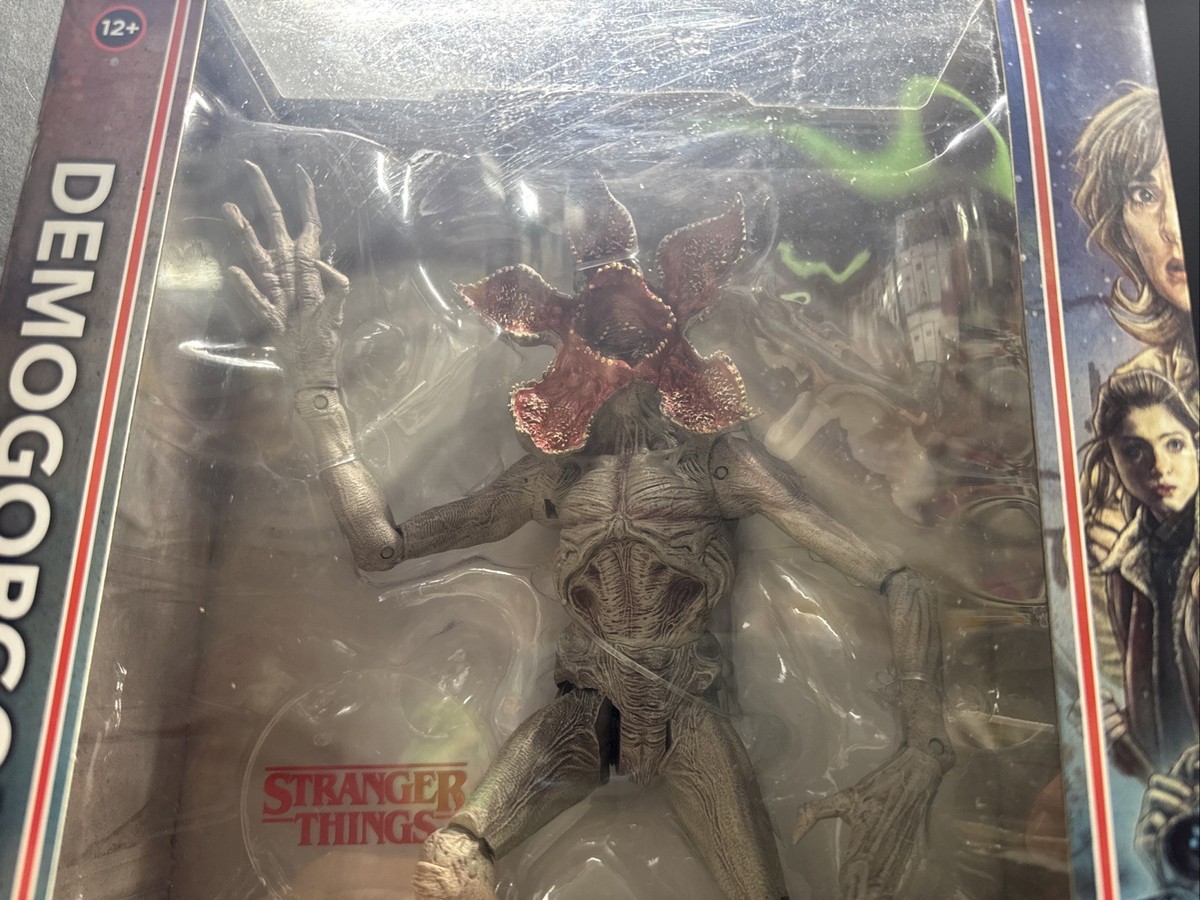 Futura Demogorgon Figure (50個限定) Demogorgon by FUTURA' Sculpture Release Info | Hypebeast