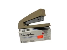 Vintage Swingline 747 Desk Top Stapler Metal  Beige Rubber Bottom w Staples