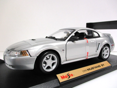MAISTO - SPECIAL EDITION - 1999 FORD MUSTANG GT COUPE (SILVER) - 1