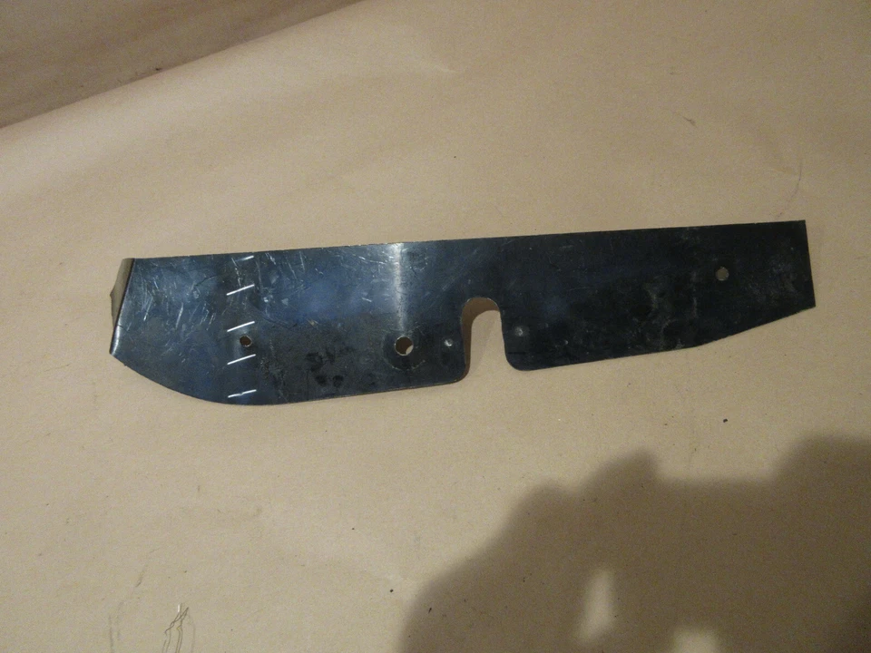 Placa de dobradiça Ferrari 208.308.328 - destro GTS P/N 60370103 - Imagem 2 de 3