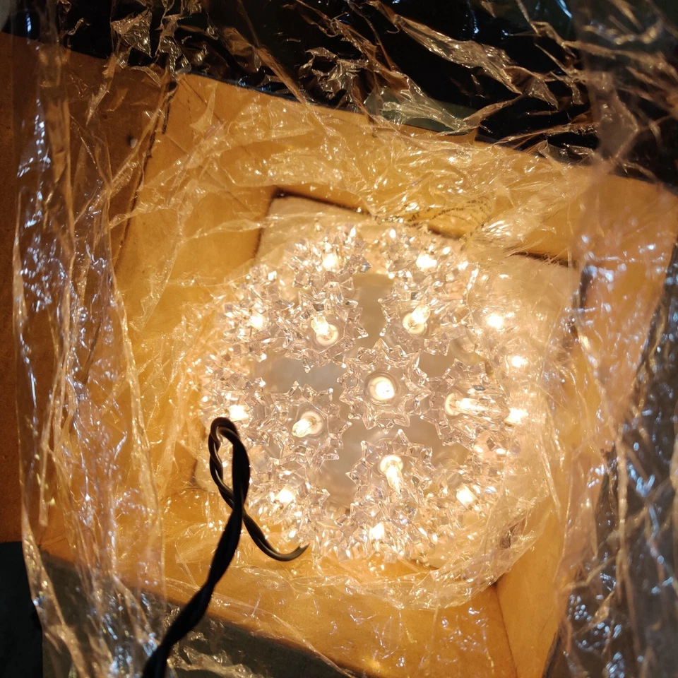 Juego de tres esferas de cristal iluminado Pottery Barn 1 mediana 2 pequeñas probadas LEER Foto 4 de 4