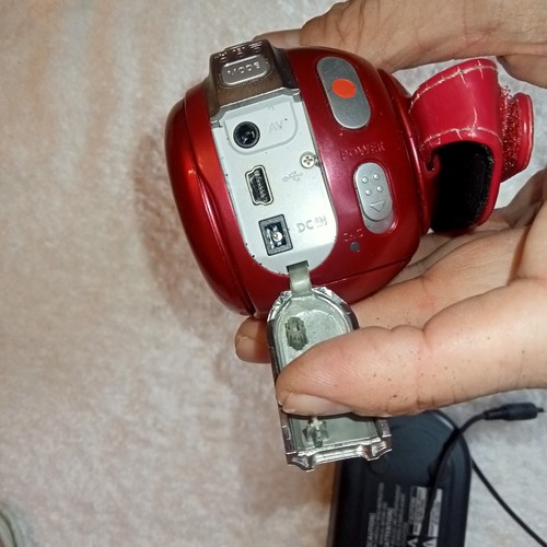 Samsung SMX-F30R/col Camcorder Digital Video Camera SD CARD -Red,Tested,charger - Picture 12 of 13